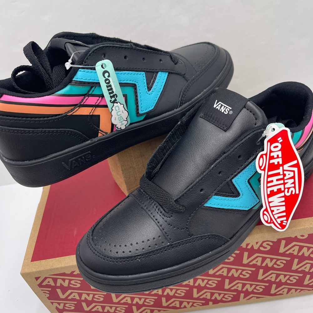 Vans Men’s Lowland Cc (Fader) Black/Multi
VN0A4TZY9OL
Black Multicolor Sneakers - Picture 11 of 16